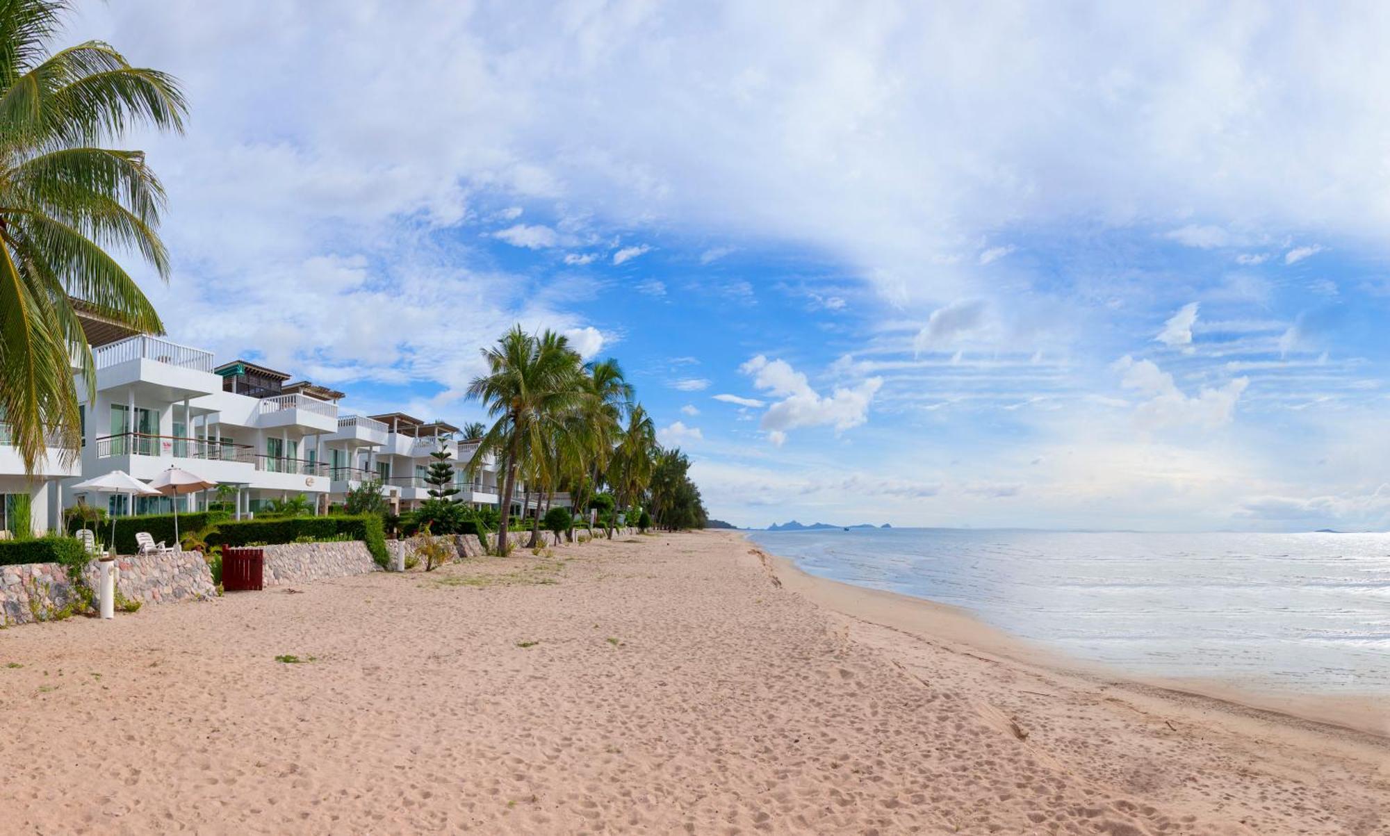 Absolute Beachfront Villa Ban Huai Yang Exterior photo