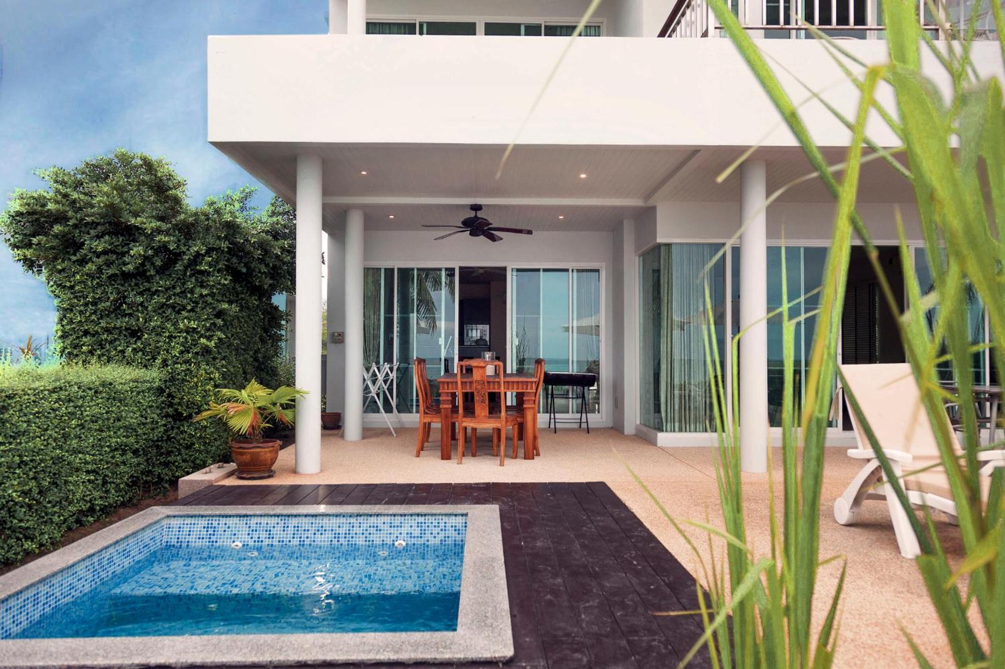 Absolute Beachfront Villa Ban Huai Yang Exterior photo